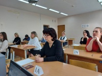 ЕГЭ для мам и пап: в ЗАТО Александровск состоялась репетиция экзамена для родителей